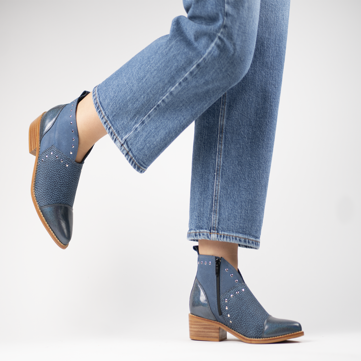 Luana Galactic Blue 4