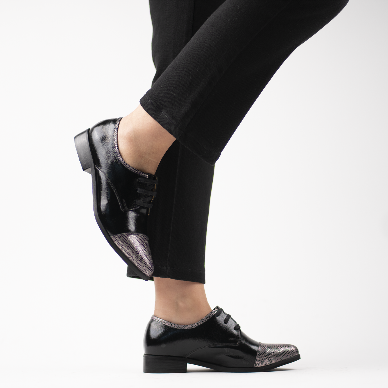 Flavia Negro Platino 4