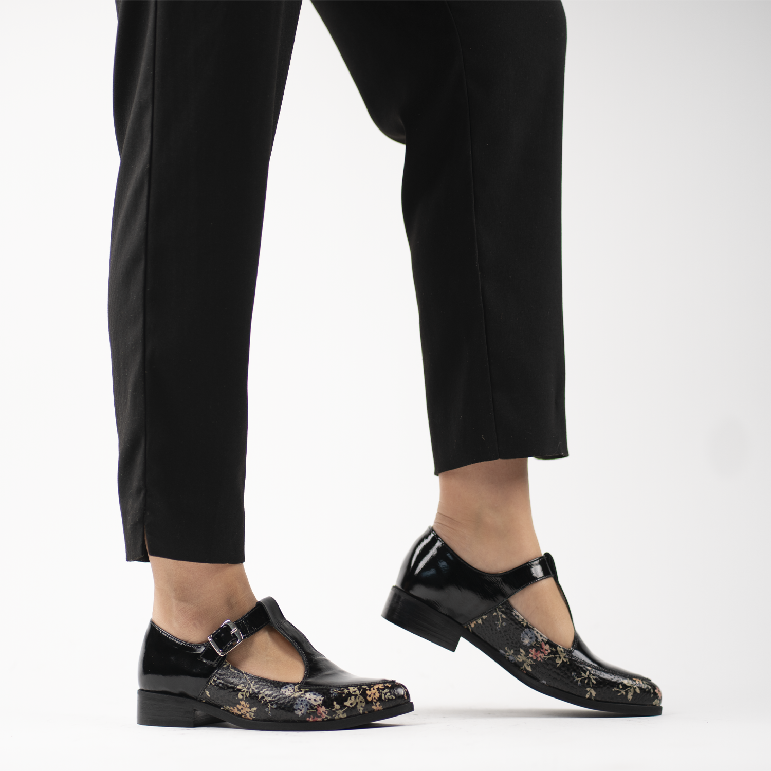 Julieta Black Romance 3