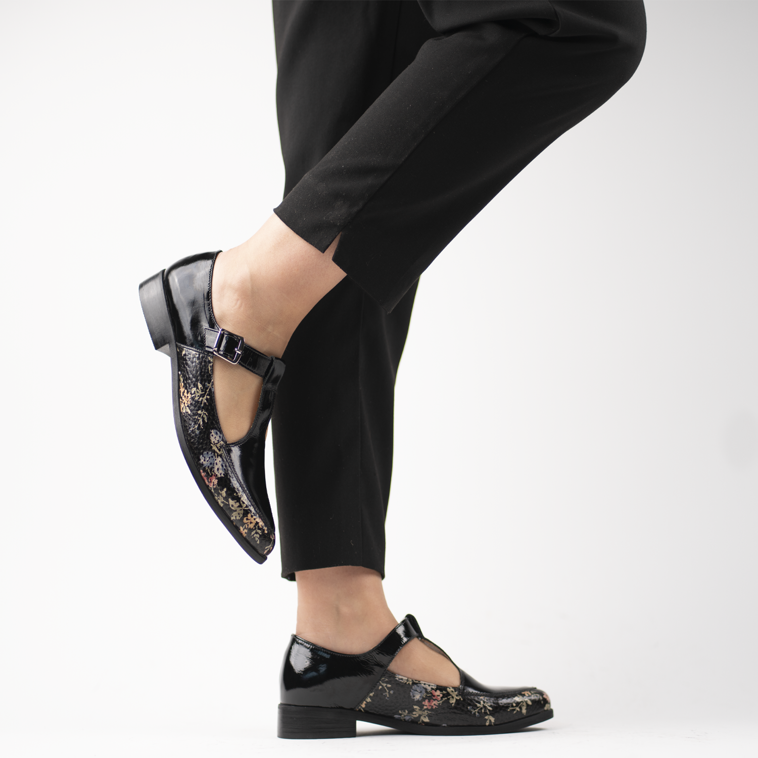 Julieta Black Romance 4