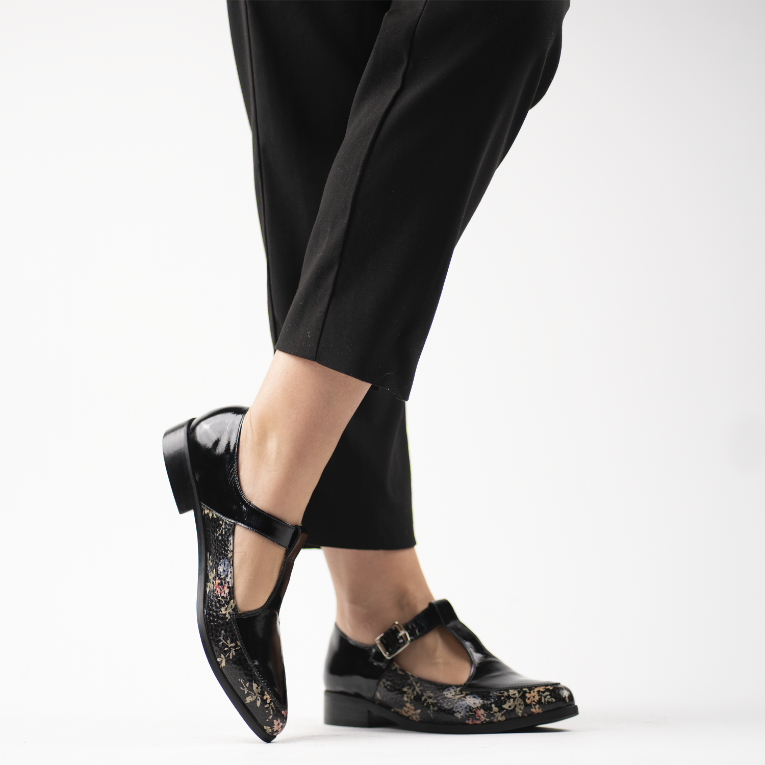 Julieta Black Romance 6