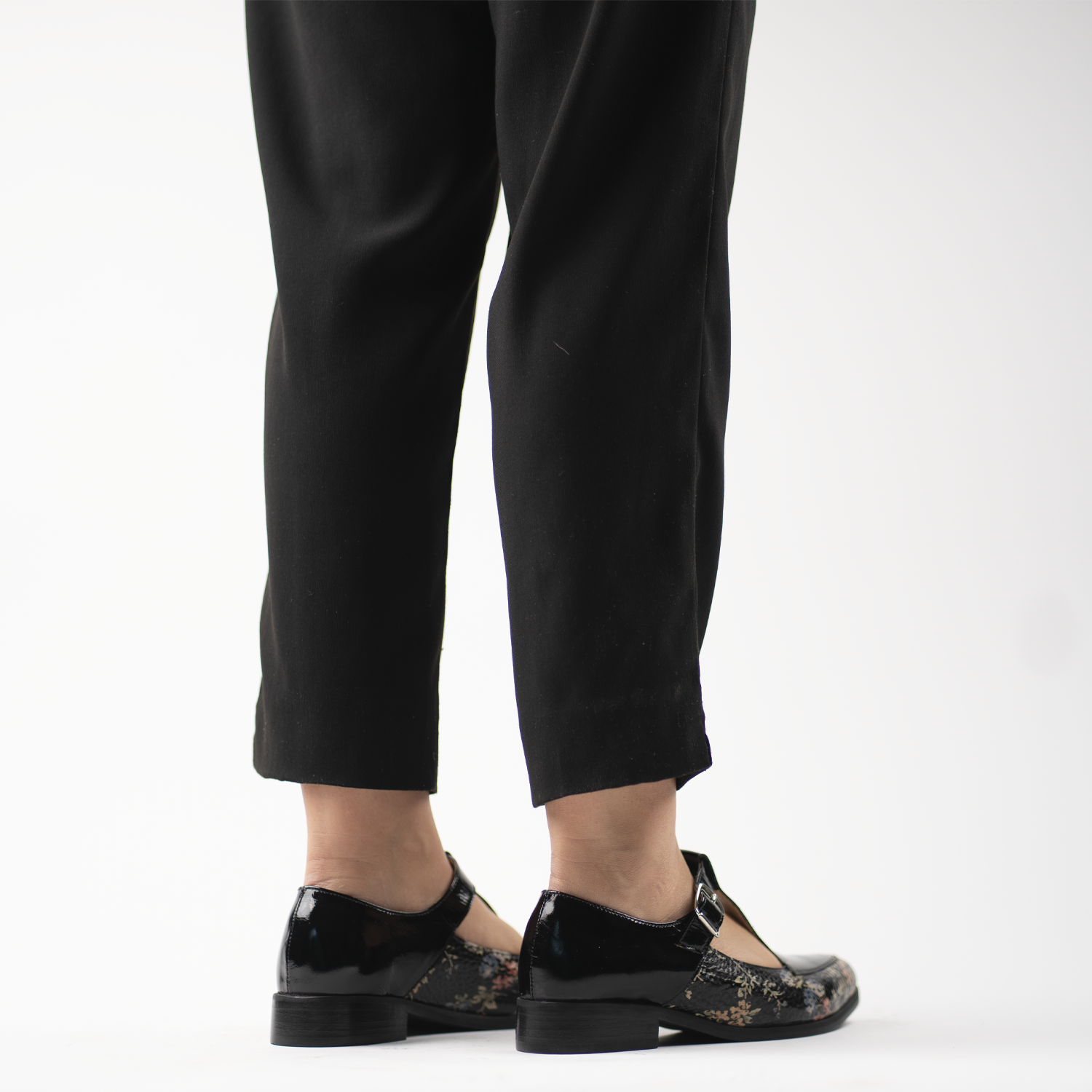 Julieta Black Romance 9