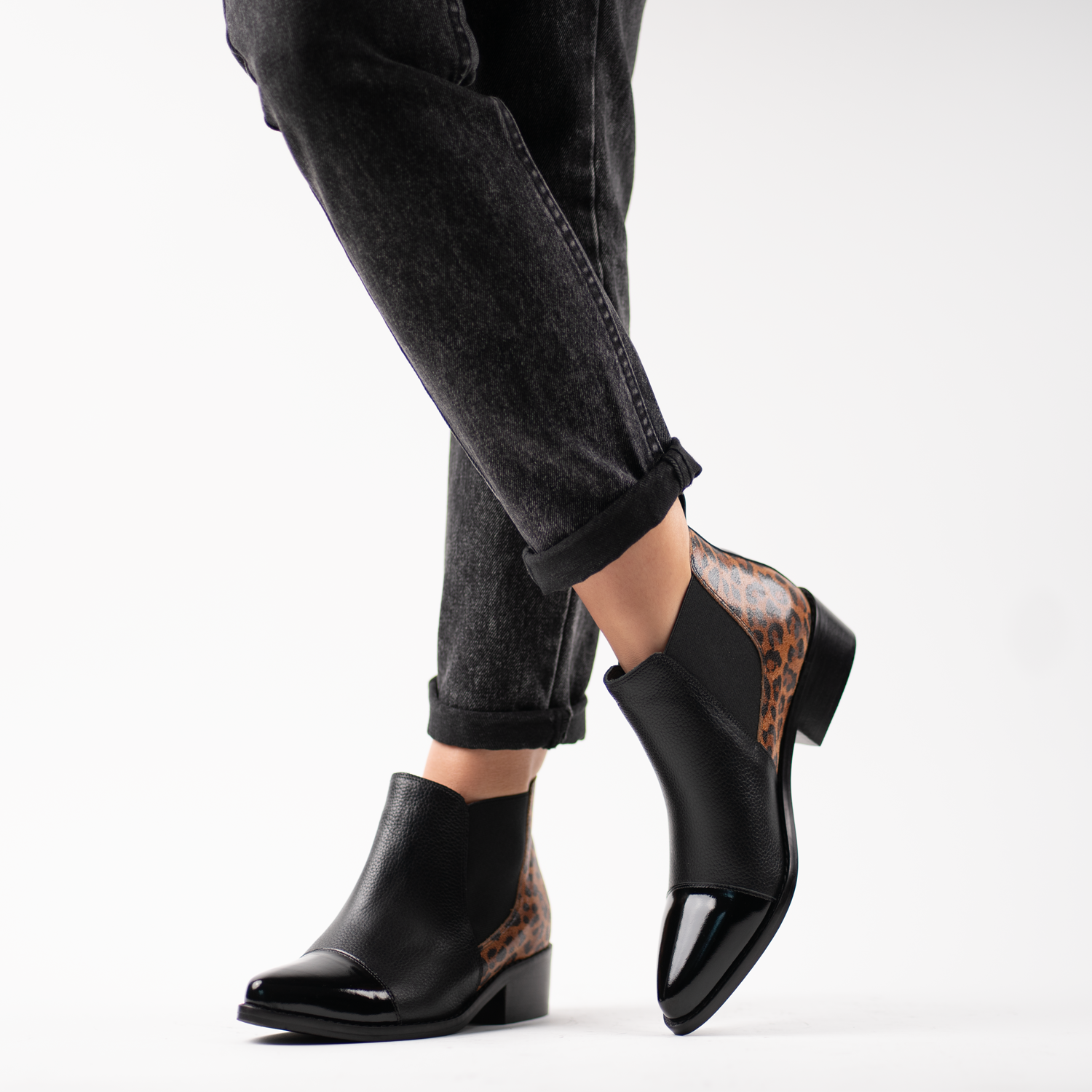 Gales Negro Print 13