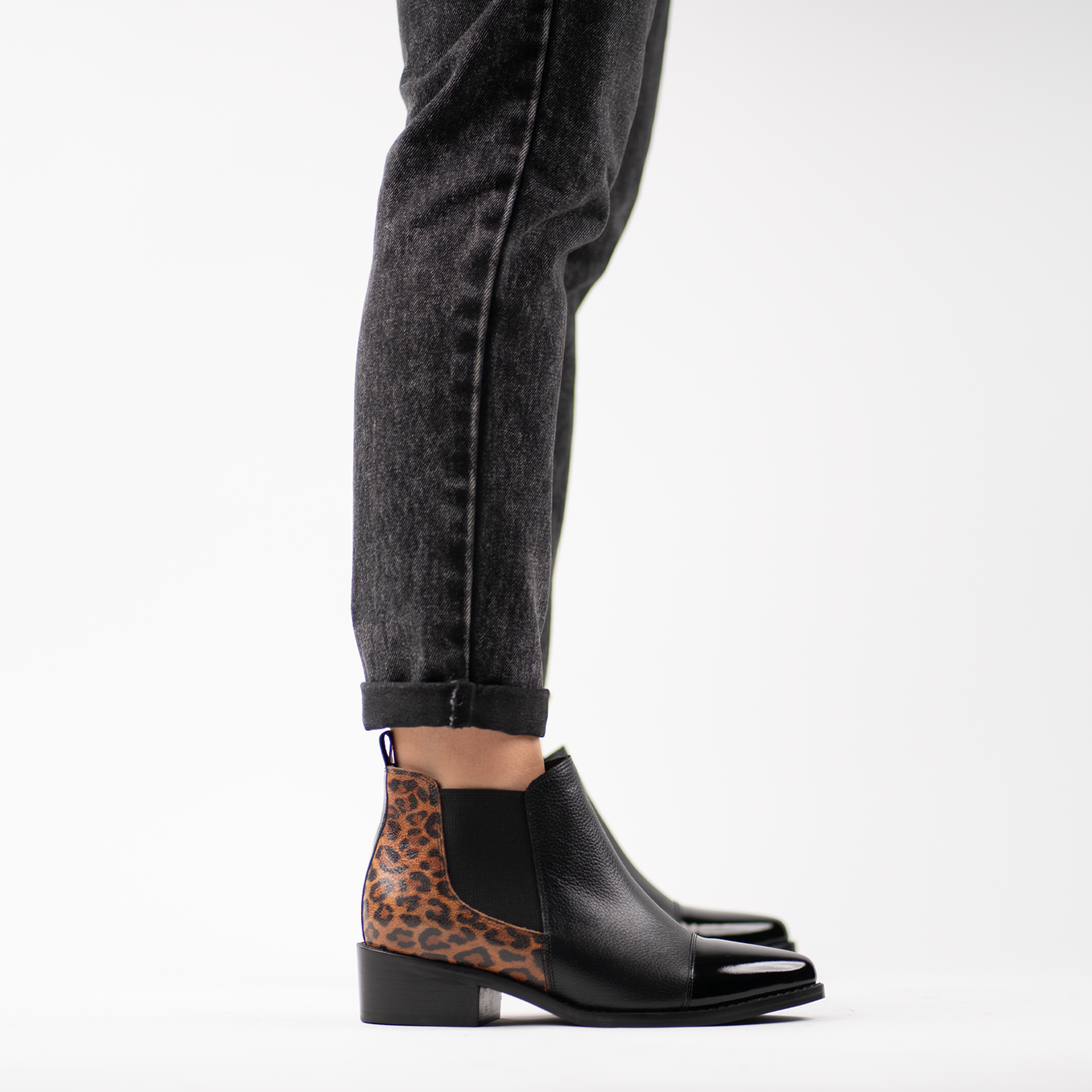 Gales Negro Print 15