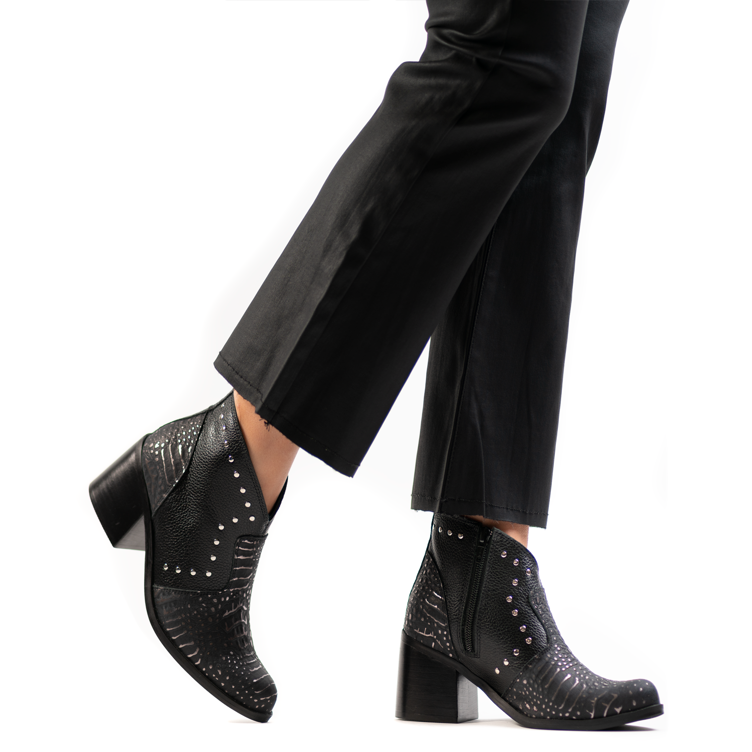 Charlotte Negro Peltre 1