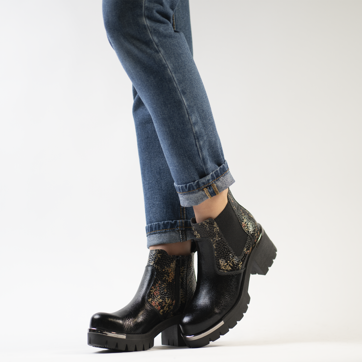 Zoe Black Romance 15