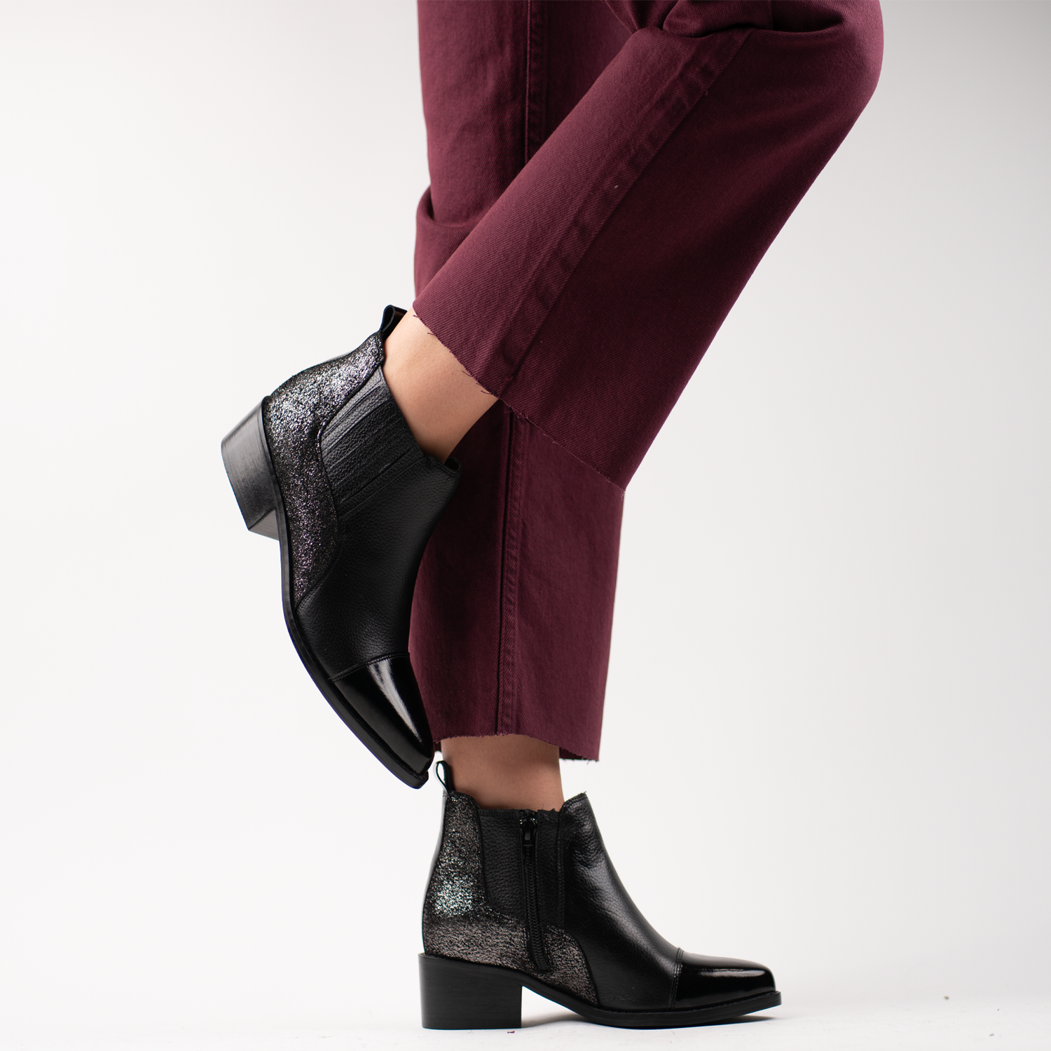 Nicoletta Black Glitter 3