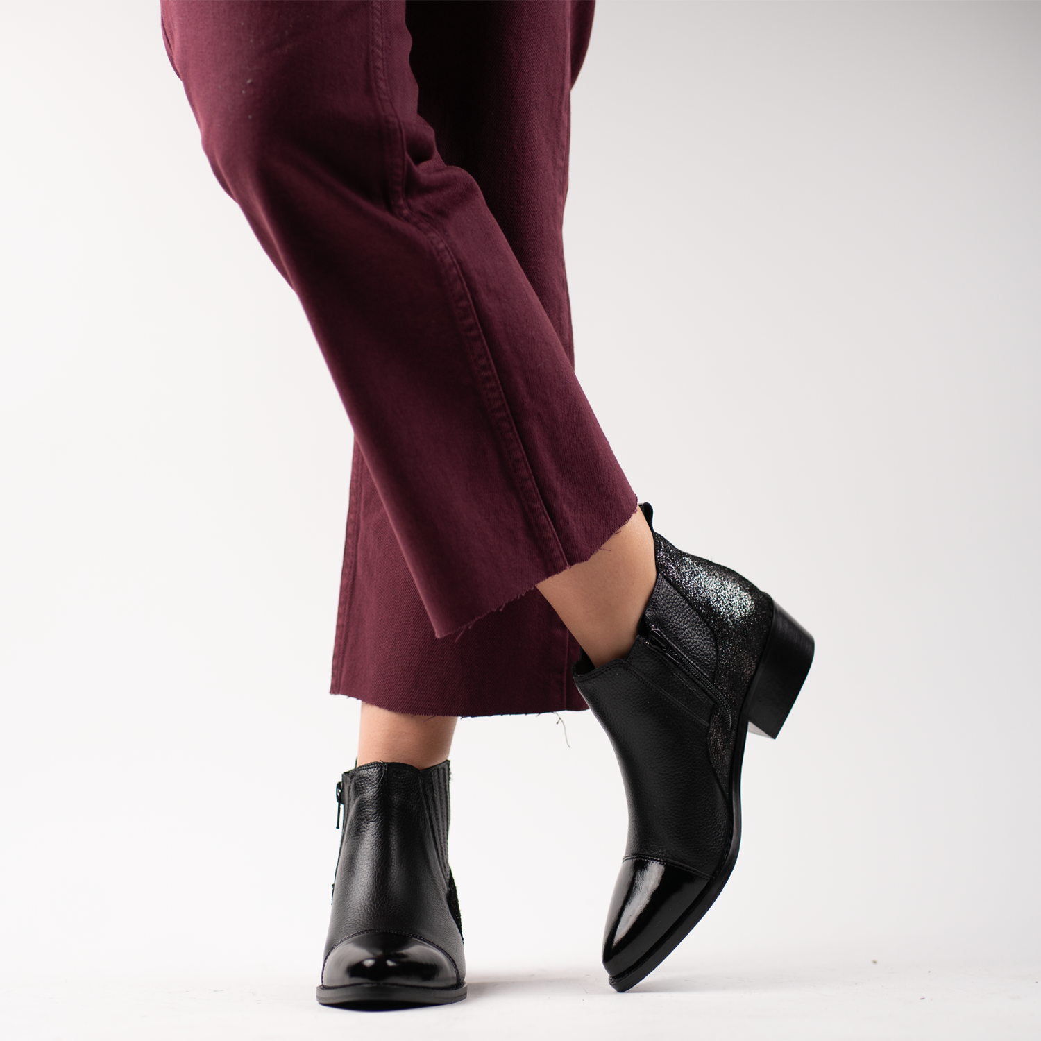 Nicoletta Black Glitter 5