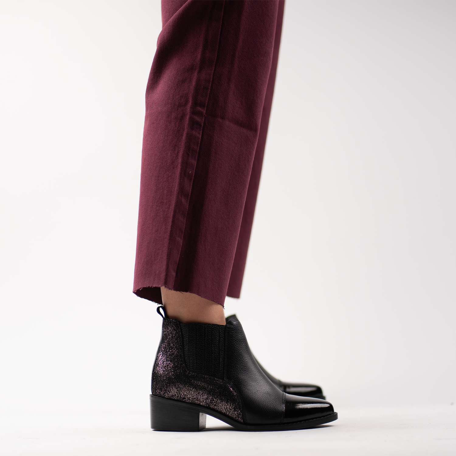 Nicoletta Black Glitter 10