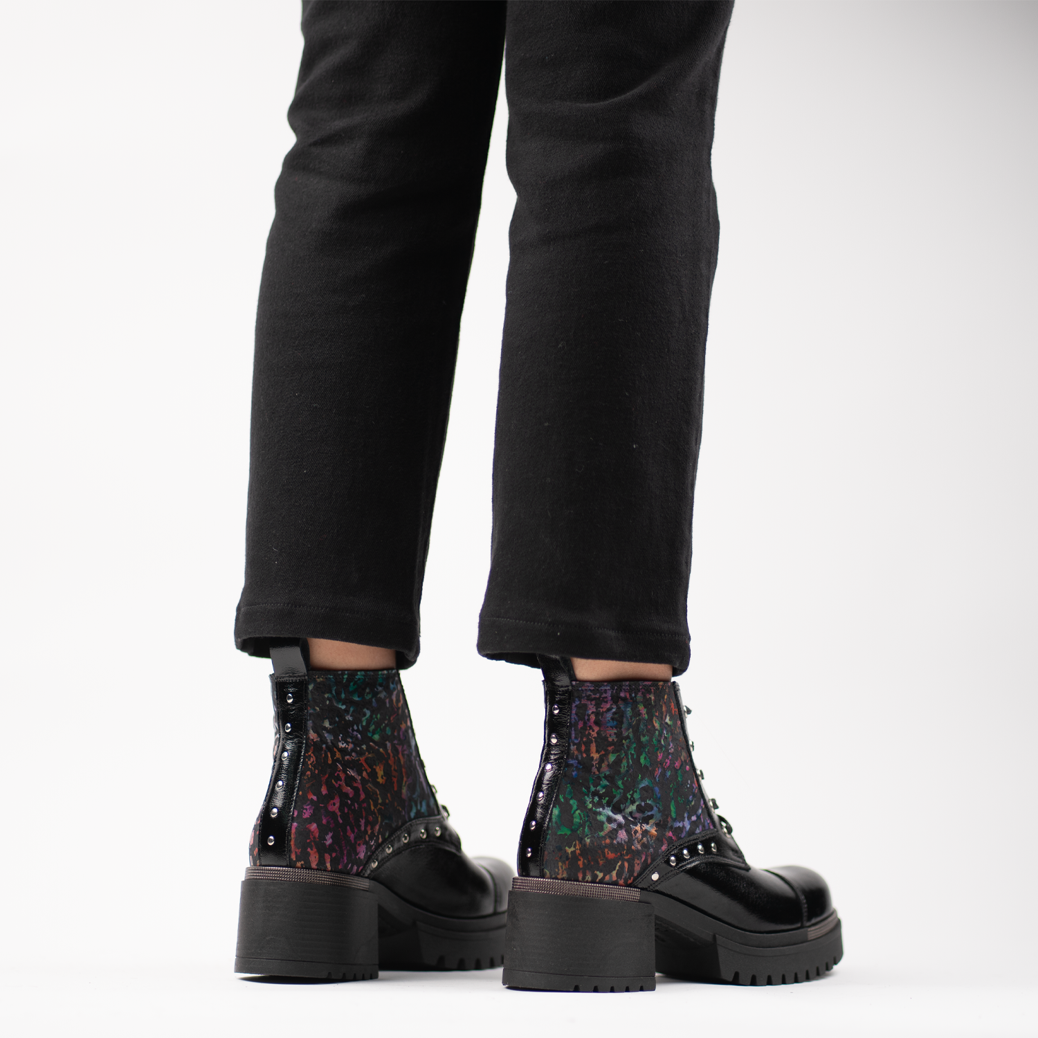 Matilda Solid Color 9