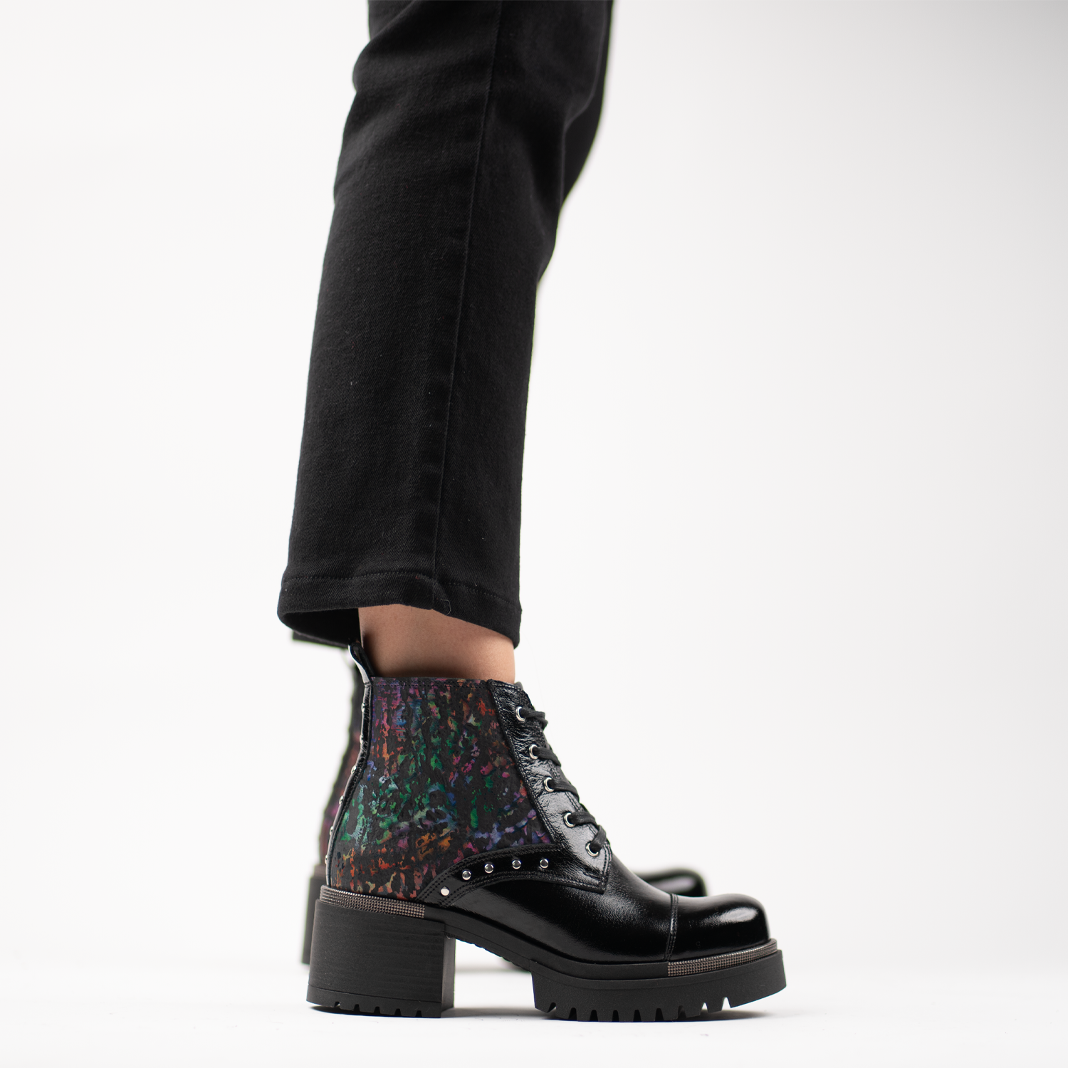 Matilda Solid Color 8