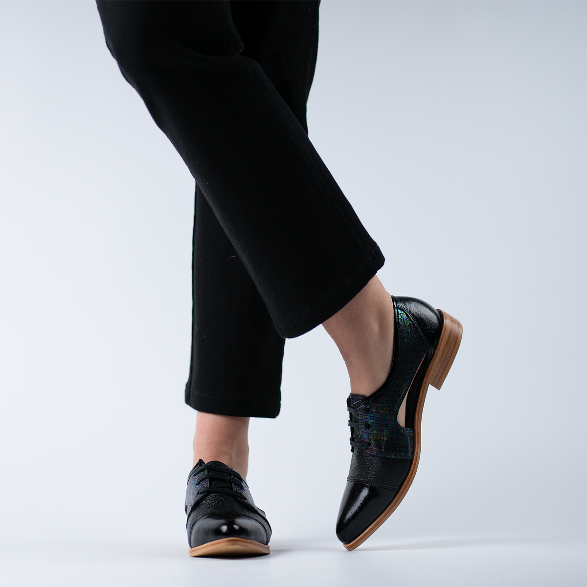 Costura FabricaciÃ³n De Calzado Con Corte De Piel Y Cuero Zapatos