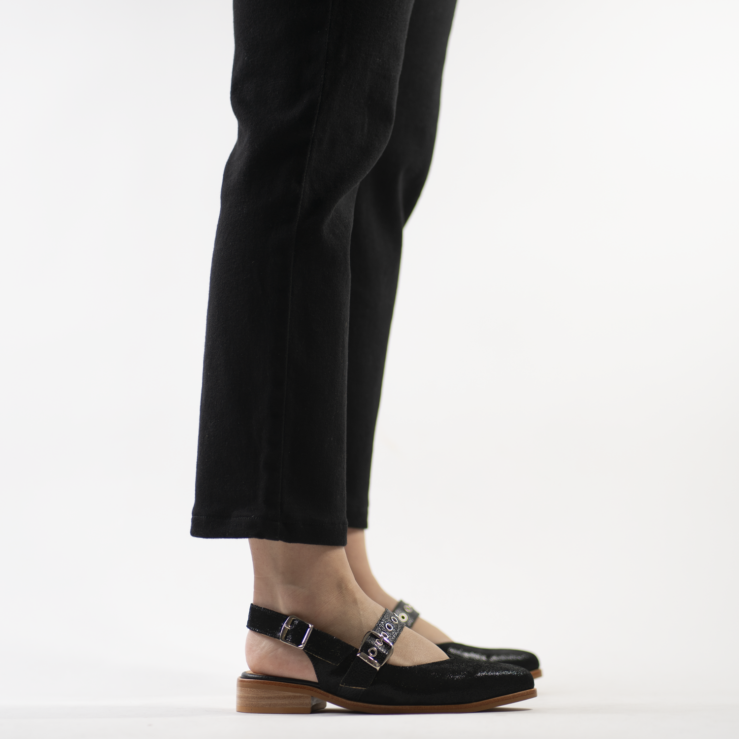 Amelia Black Glitter 3