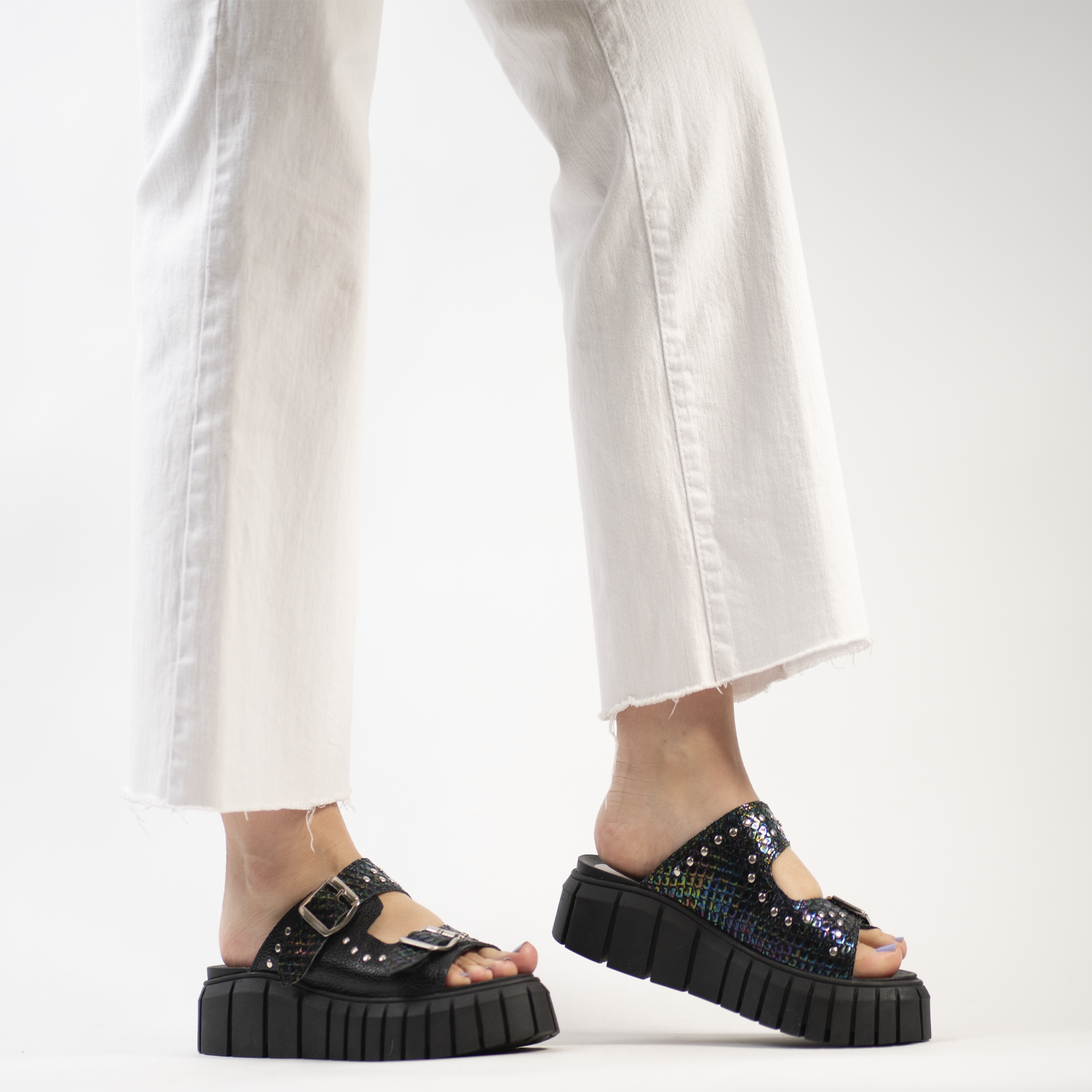 Amalfi Negro Tornasol 2