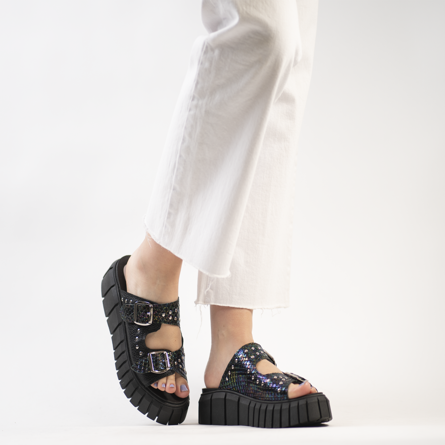 Amalfi Negro Tornasol 4