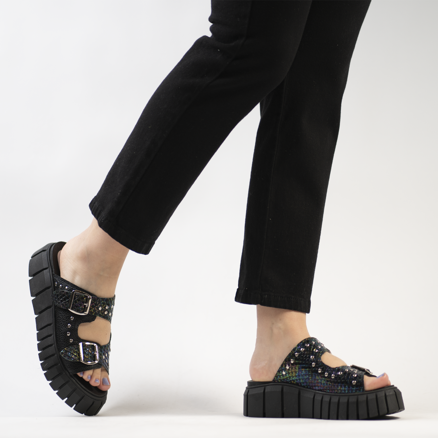 Amalfi Negro Tornasol 8