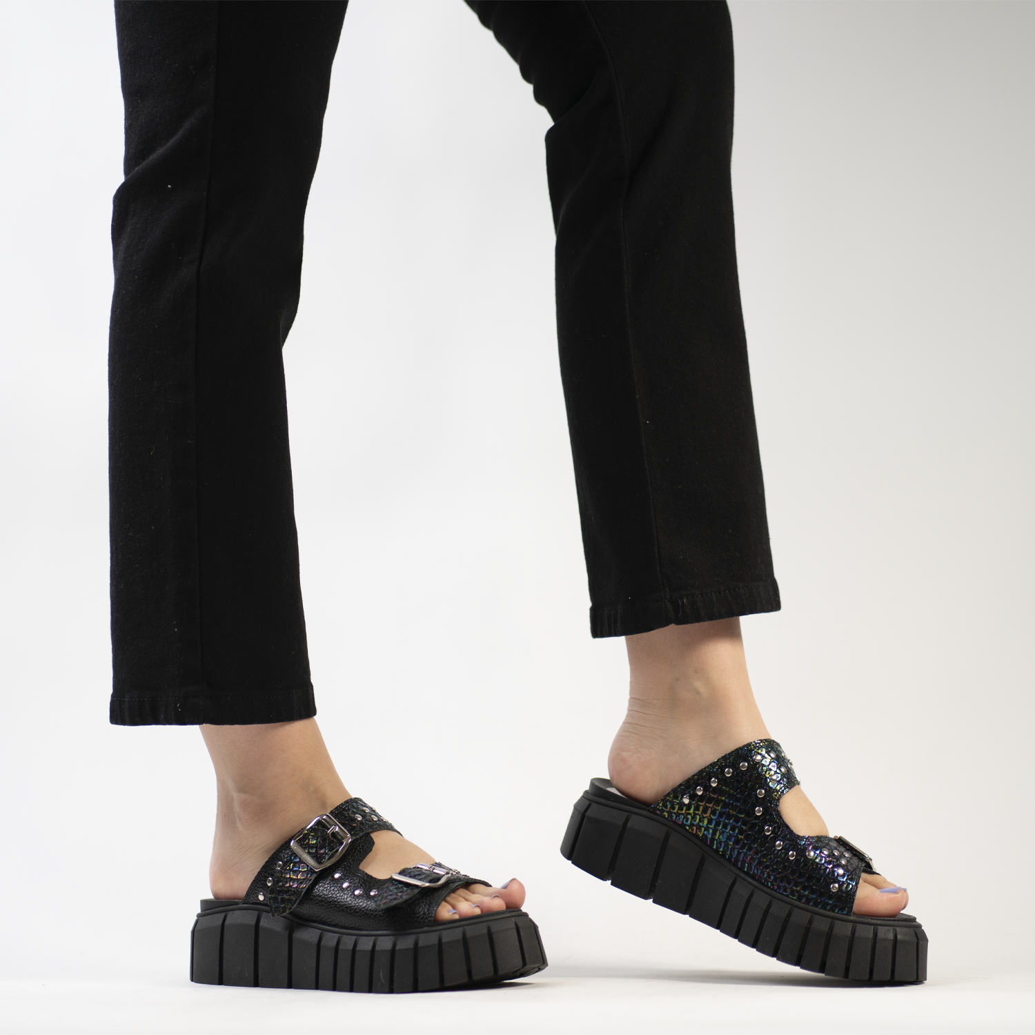 Amalfi Negro Tornasol 9