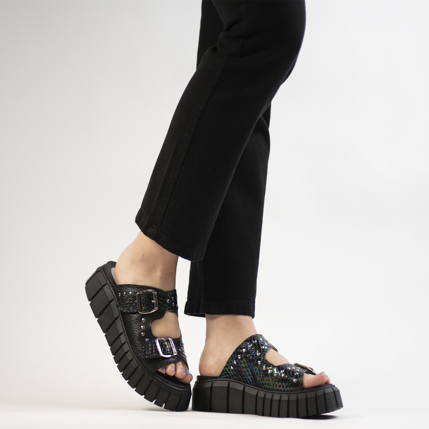 Amalfi Negro Tornasol 12