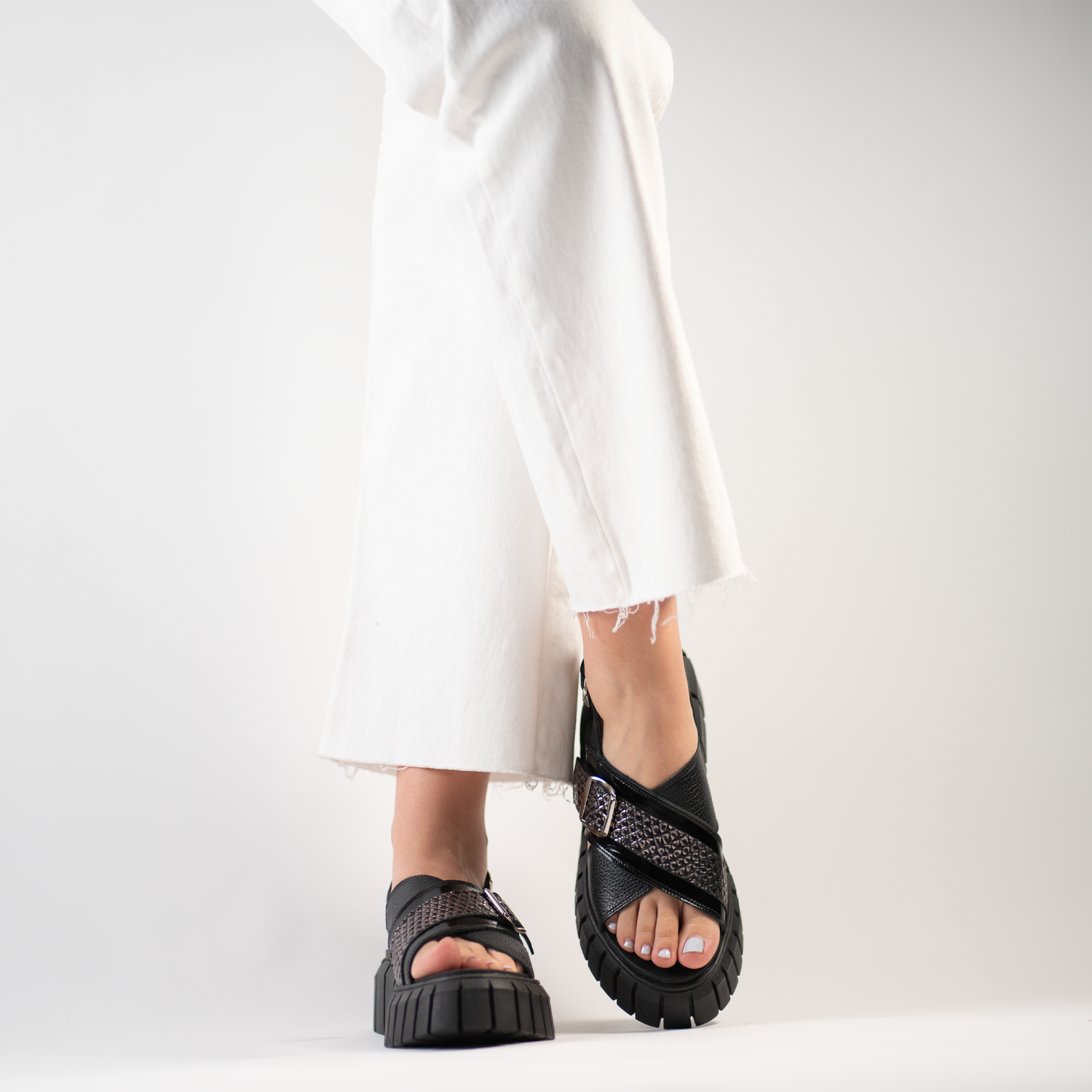 Chiara Black Silver 3