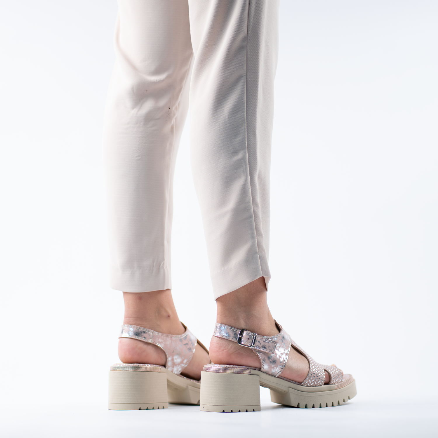 Ferrara Pink Light 8