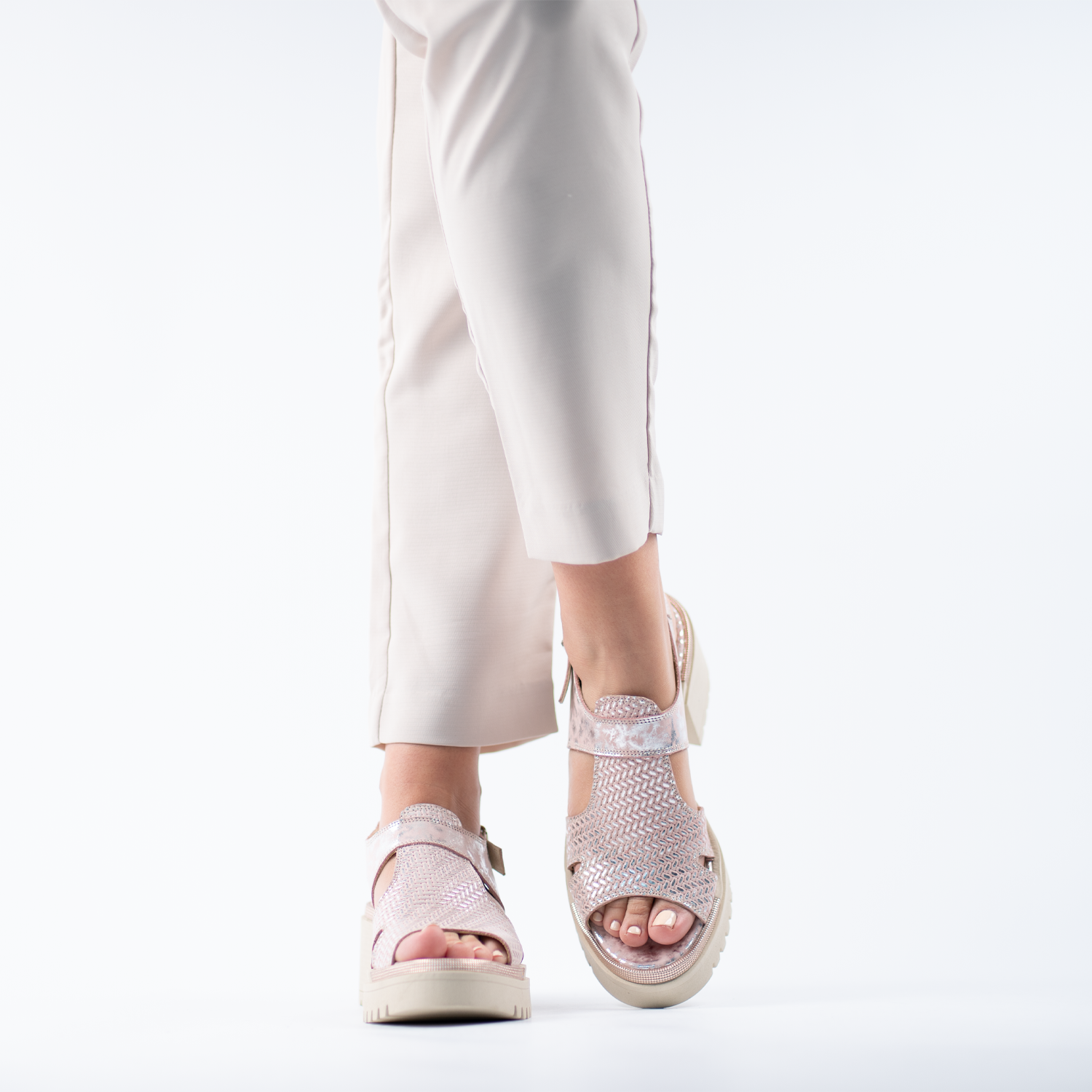 Ferrara Pink Light 4