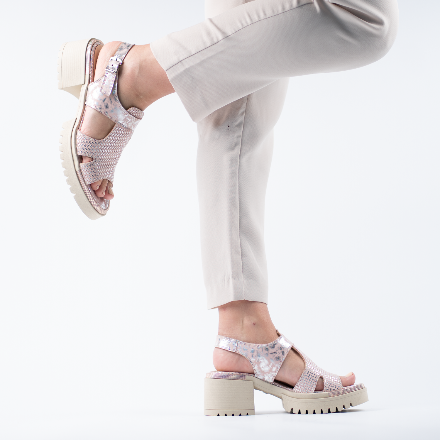 Ferrara Pink Light 3