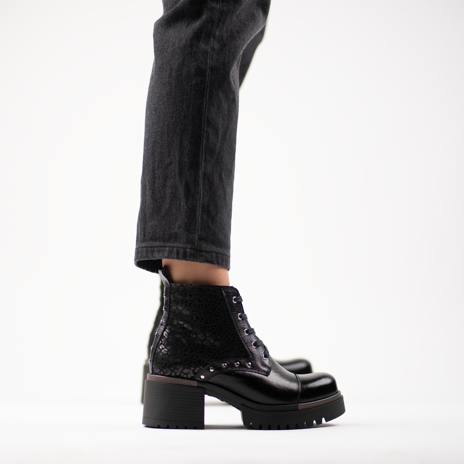 Matilda Black Print 10