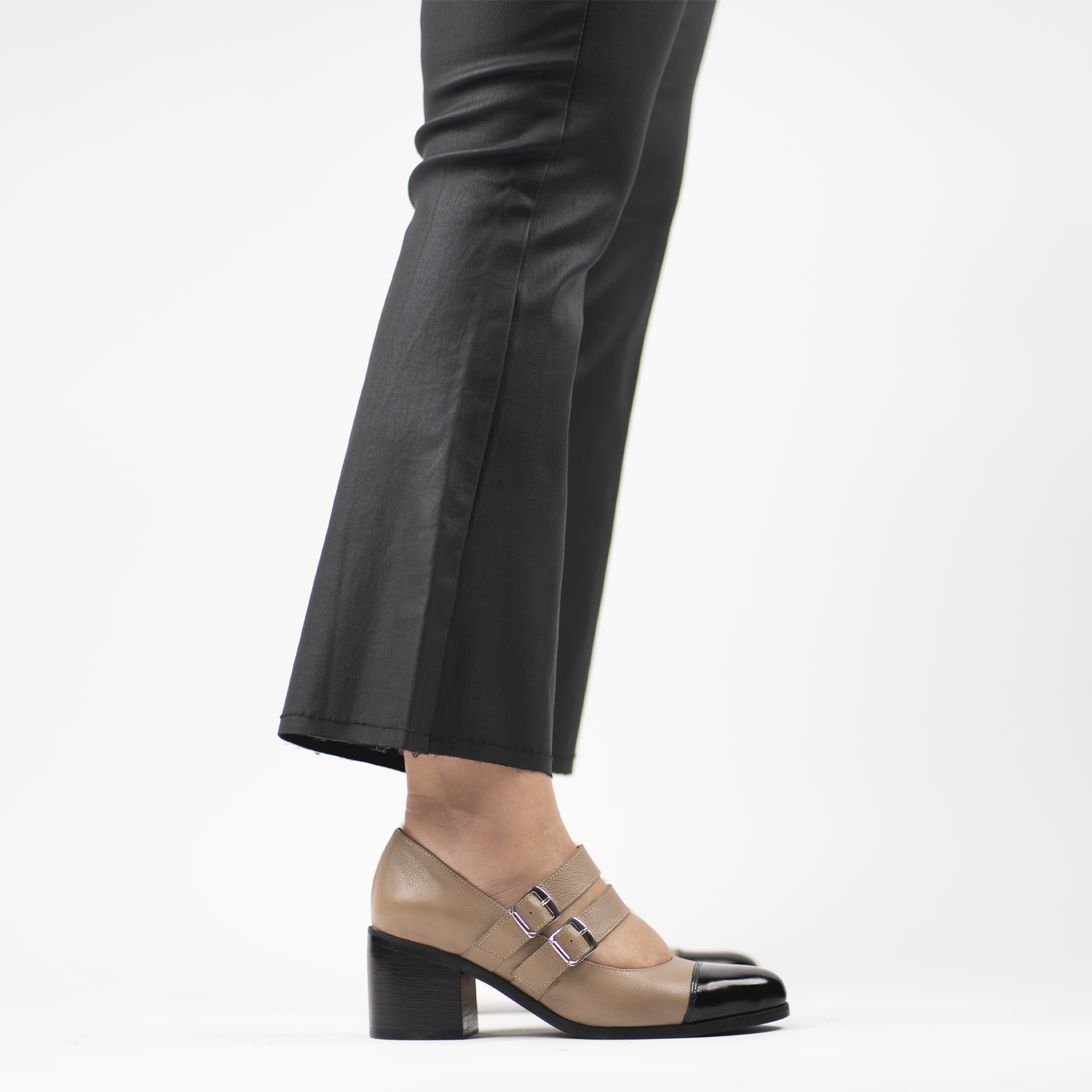 Eloise Cream Black 10