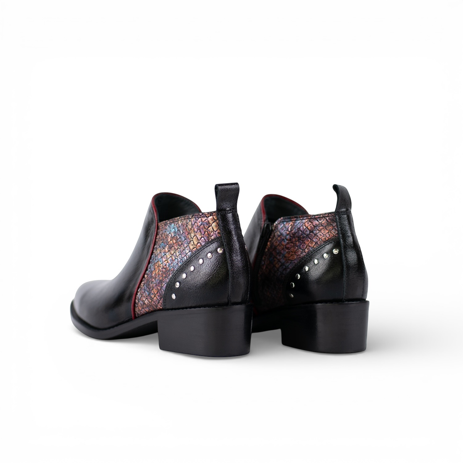 Ágata Black Alpha 4