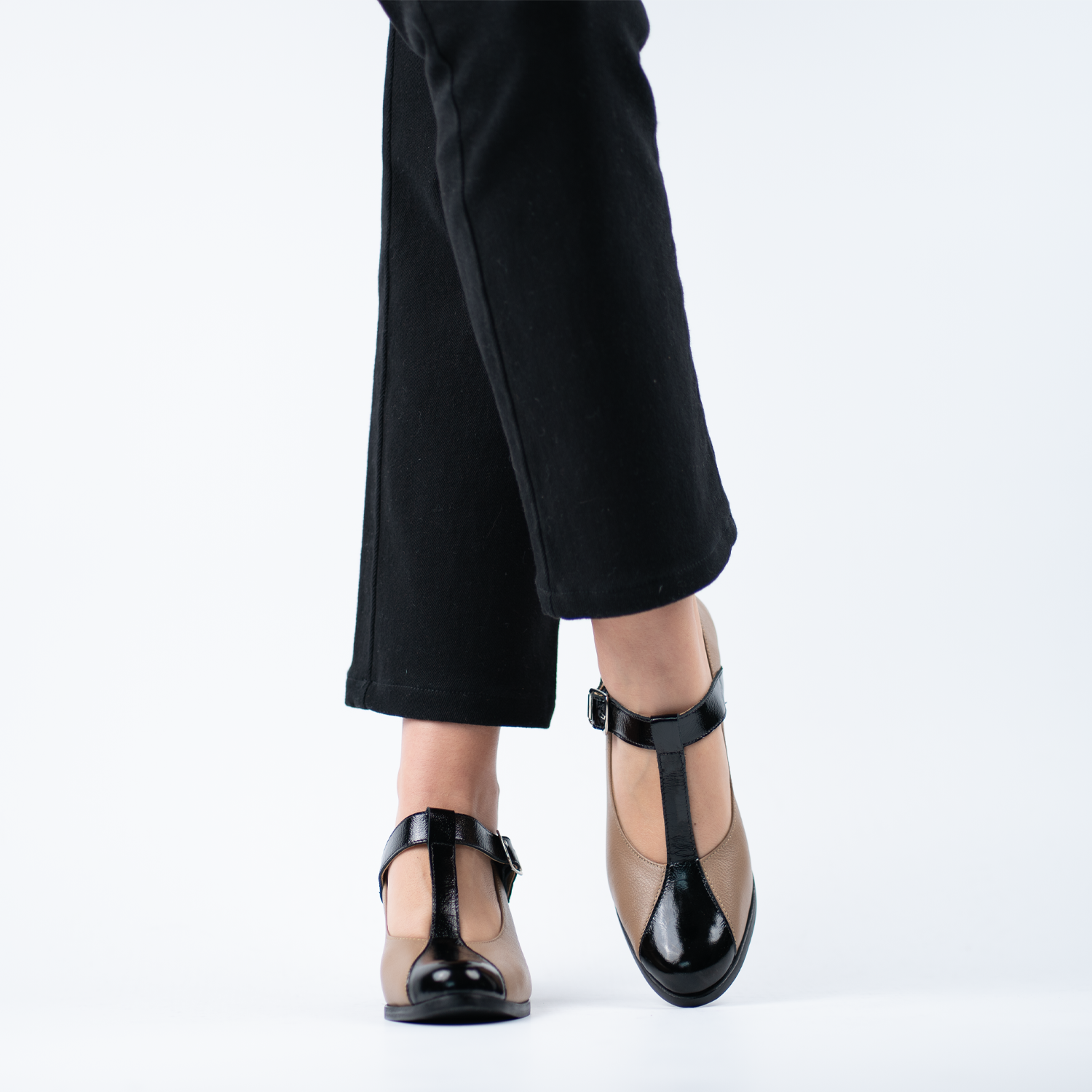 Leonor Latte Black 6