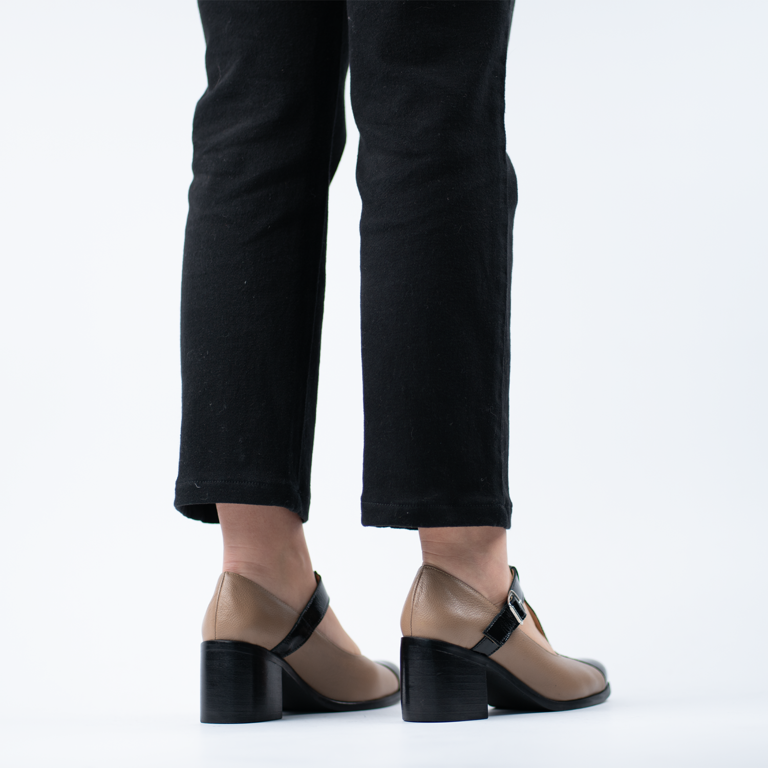 Leonor Latte Black 13