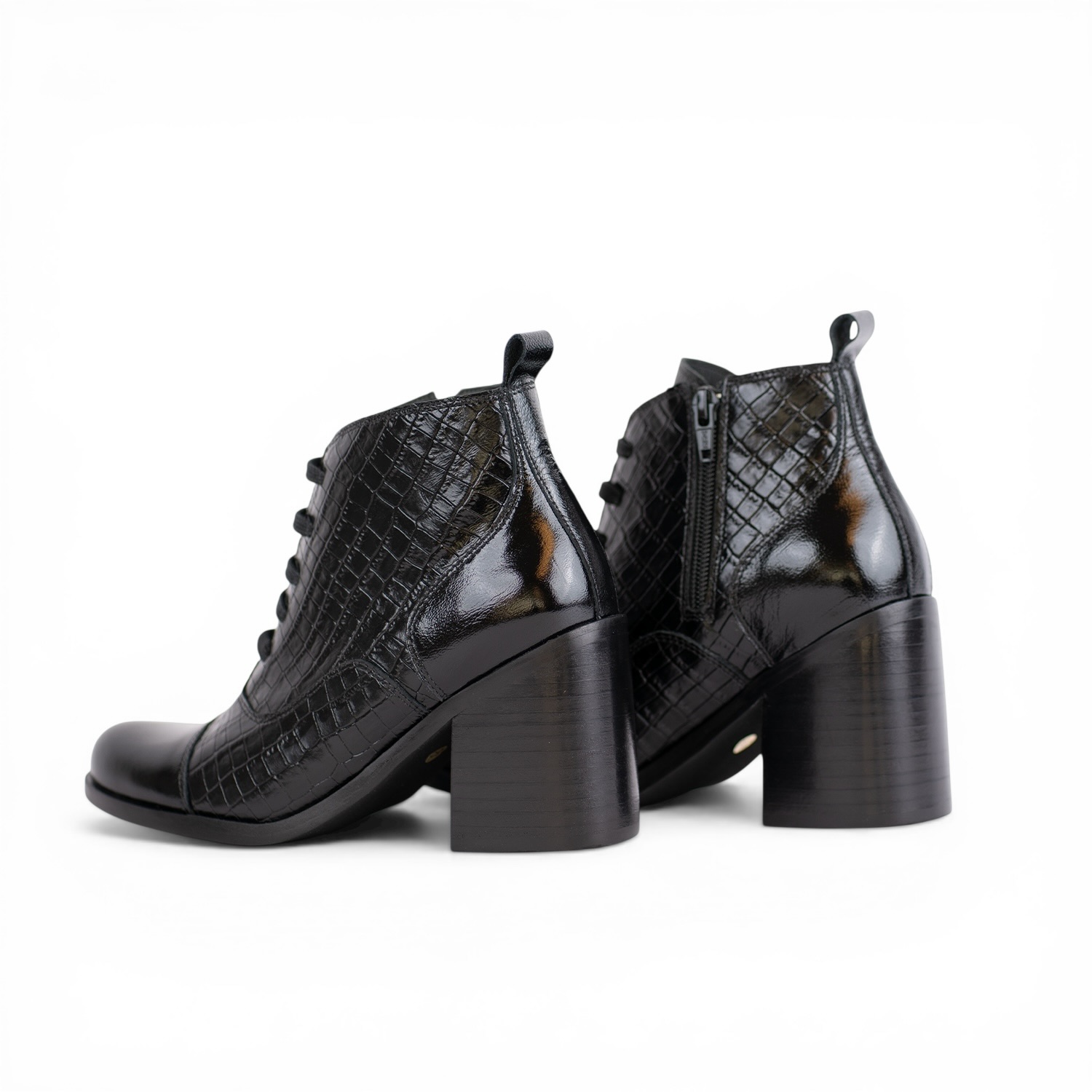 Gala Black 6