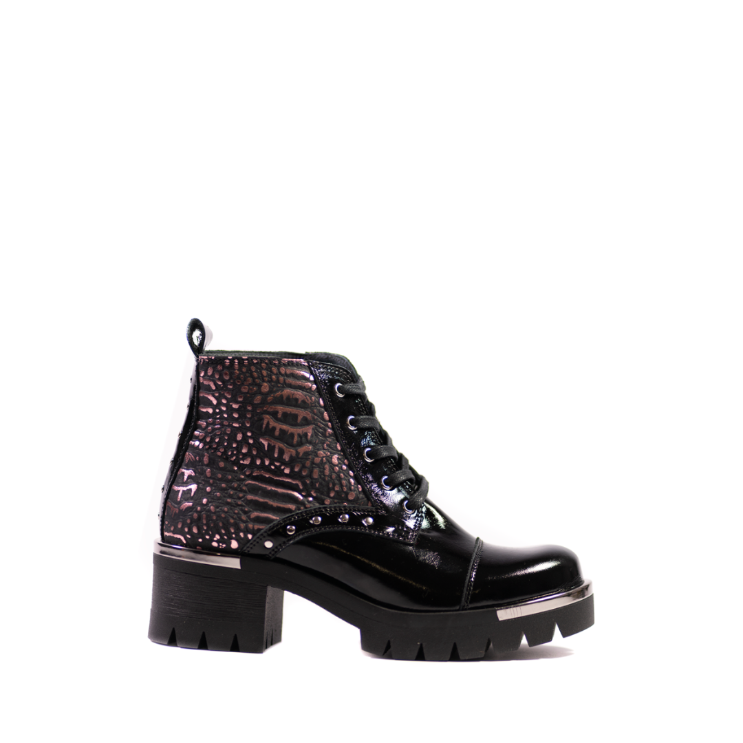 Matilda Black Rose 1