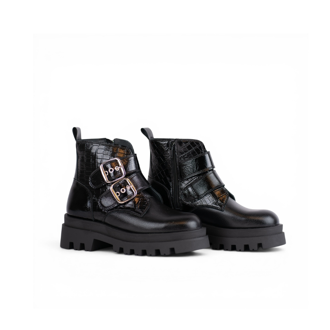 Segovia Black 3