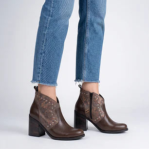 Charlotte Brown Mocha