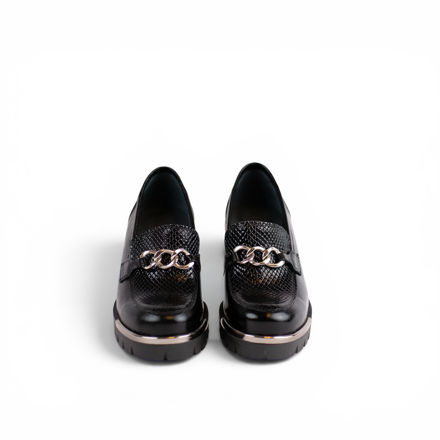 Praga Black 4