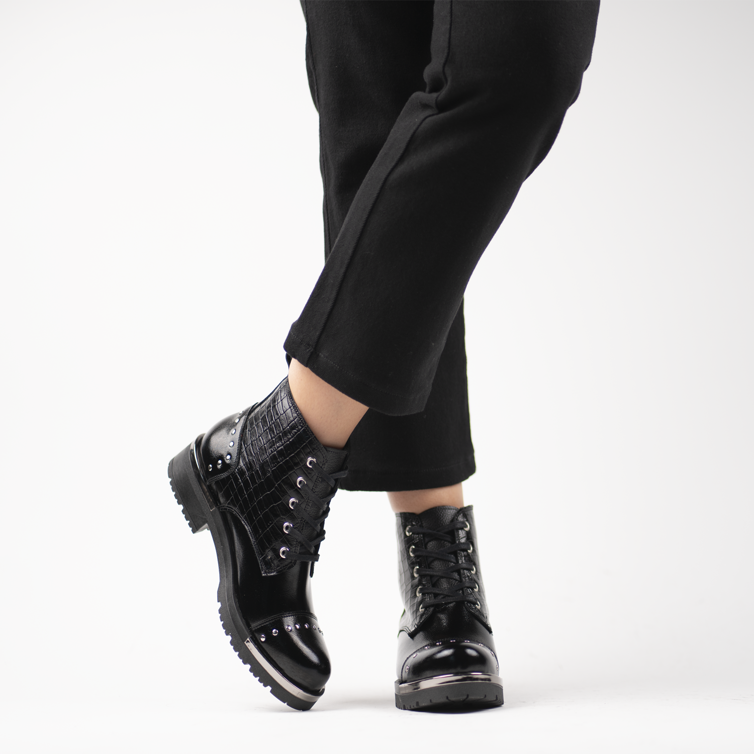 Milán Black 10