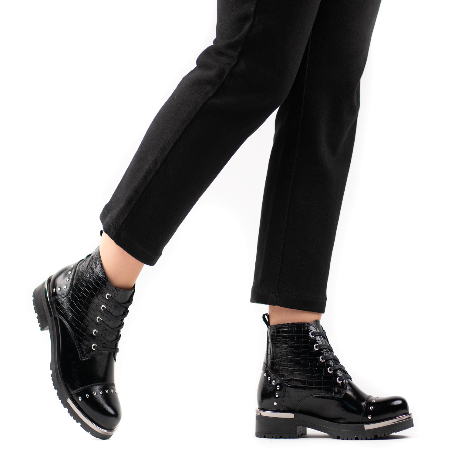 Milán Black 8