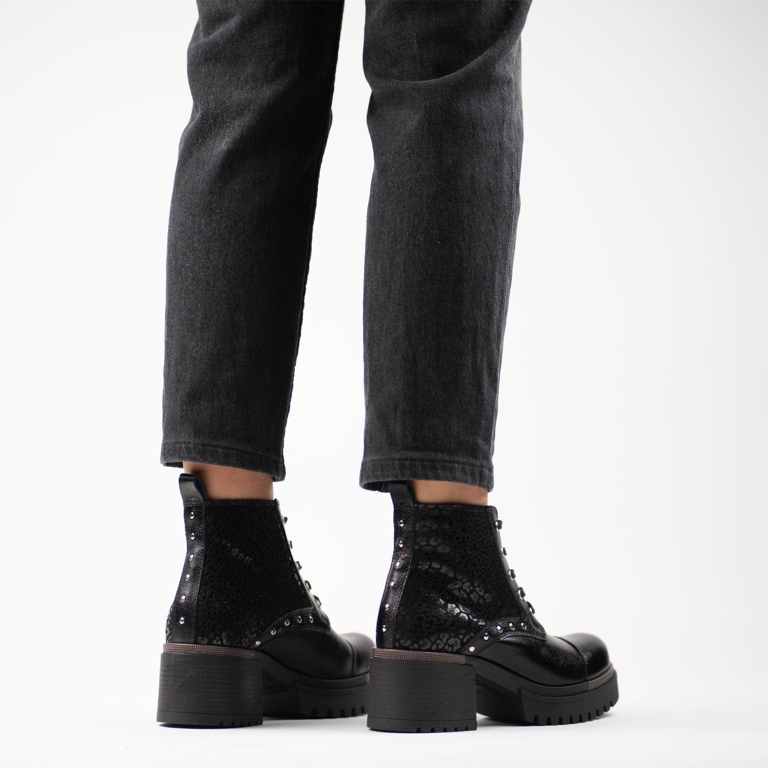 Matilda Black Print 14