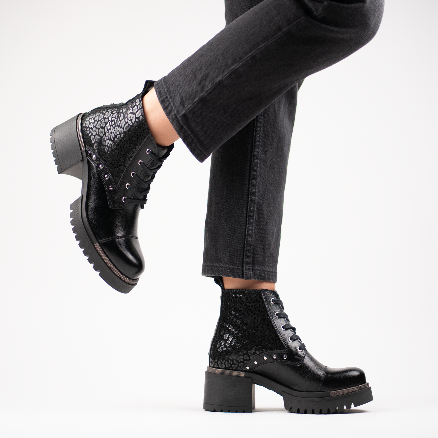 Matilda Black Print 9