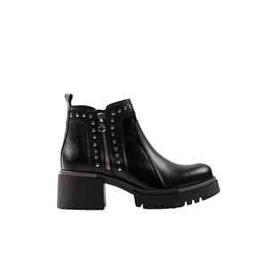 Troya Black