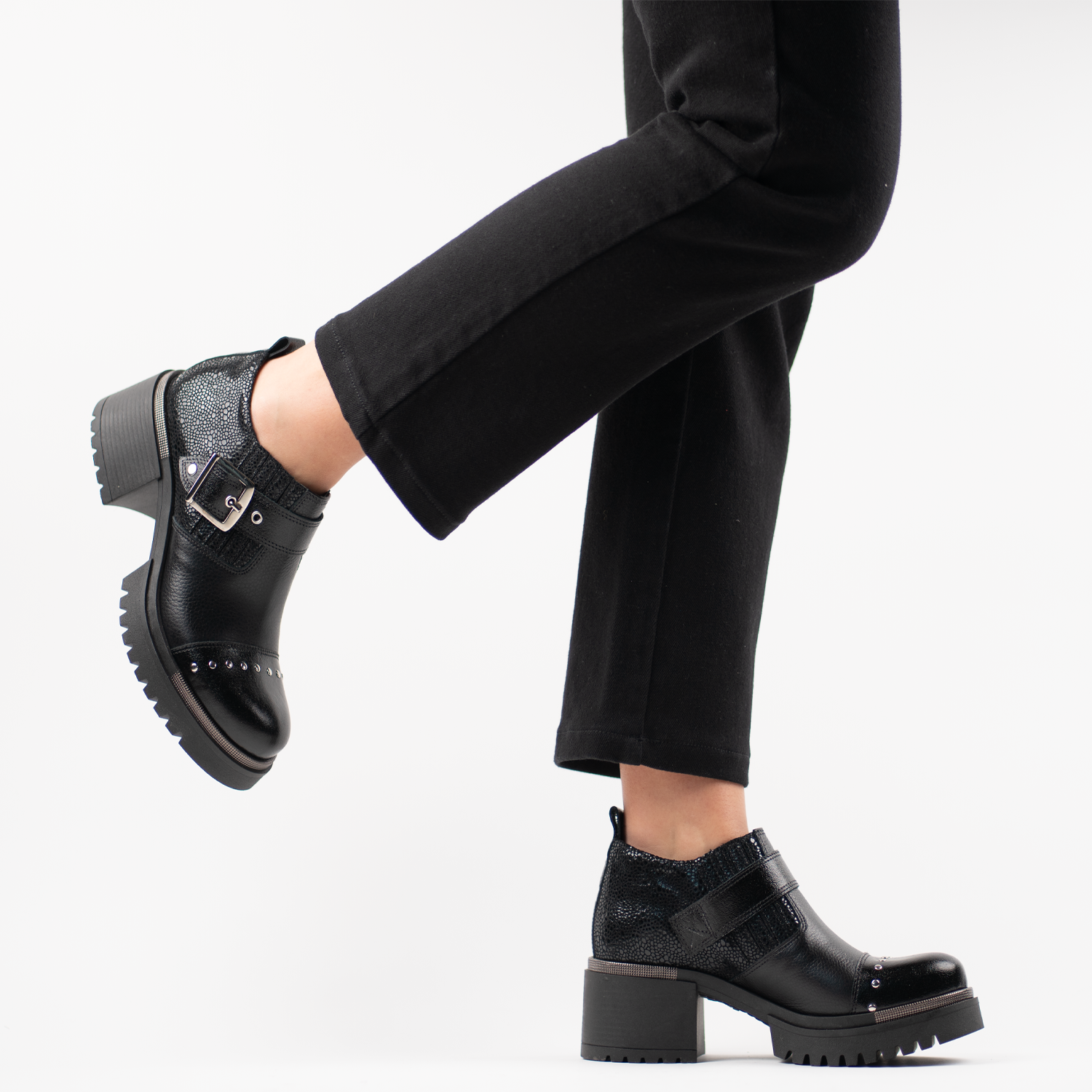 Petra Black 10