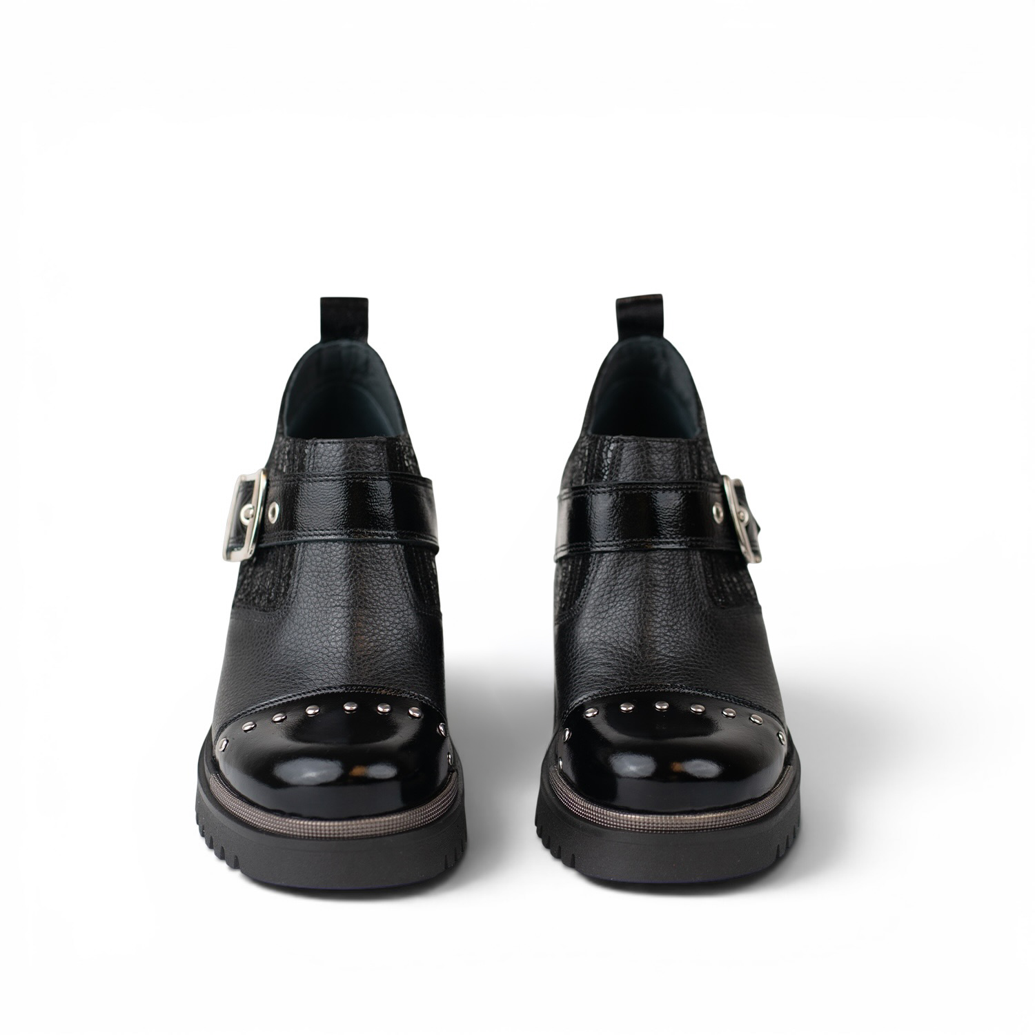 Petra Black 4