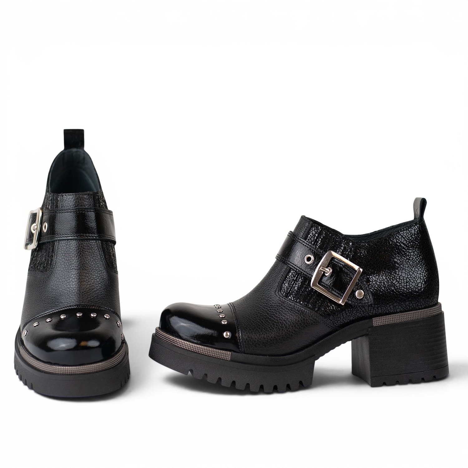 Petra Black 5