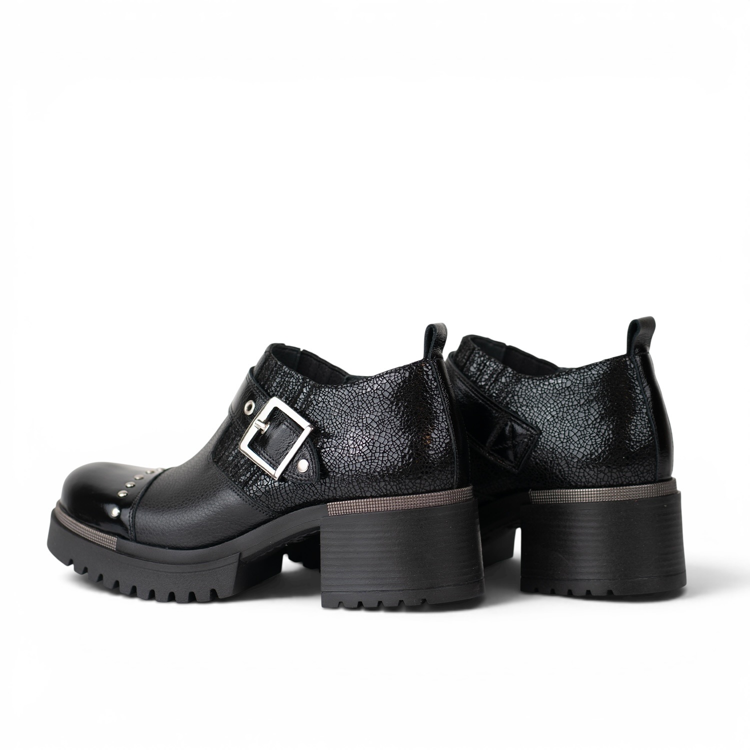 Petra Black 6