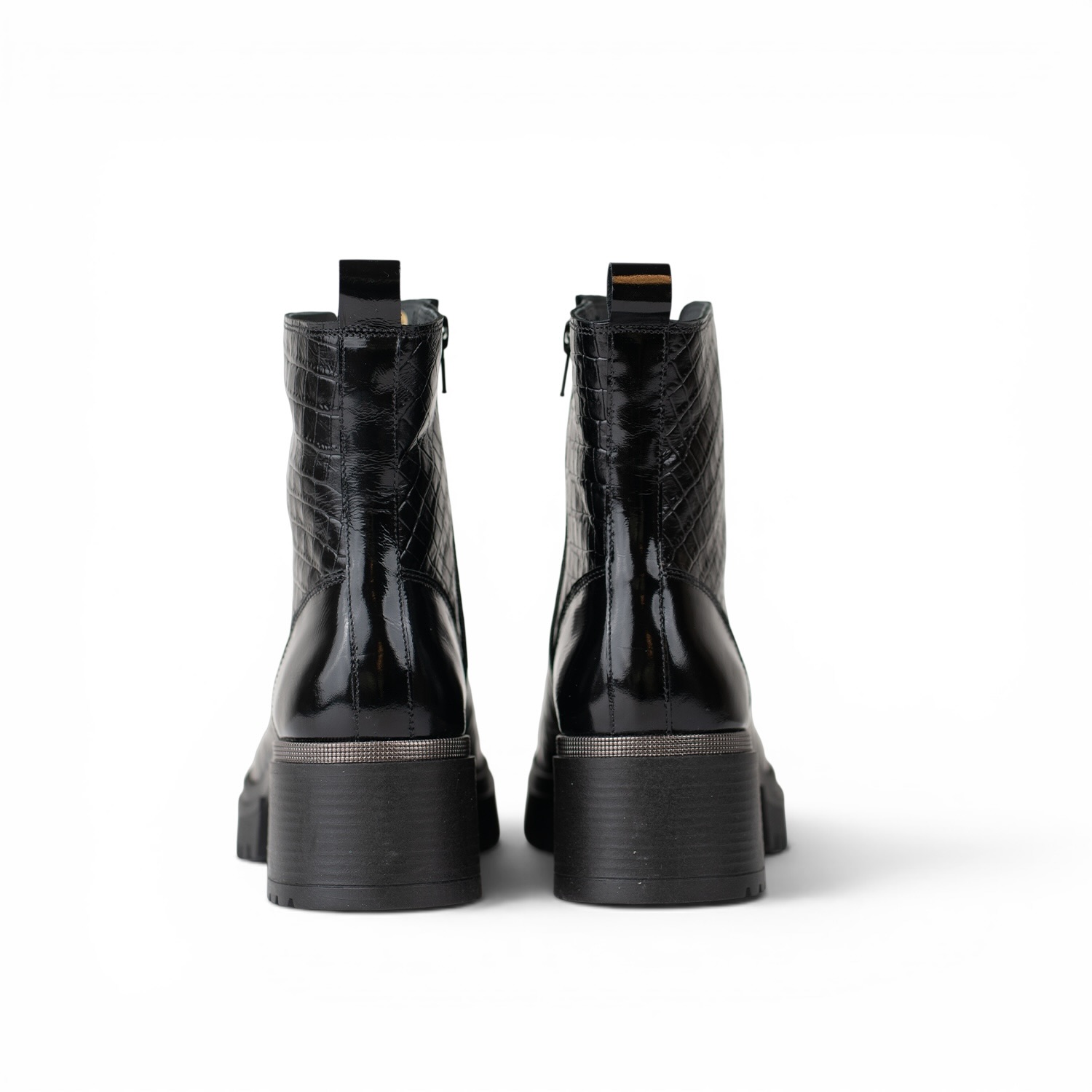 Cynara Black 7
