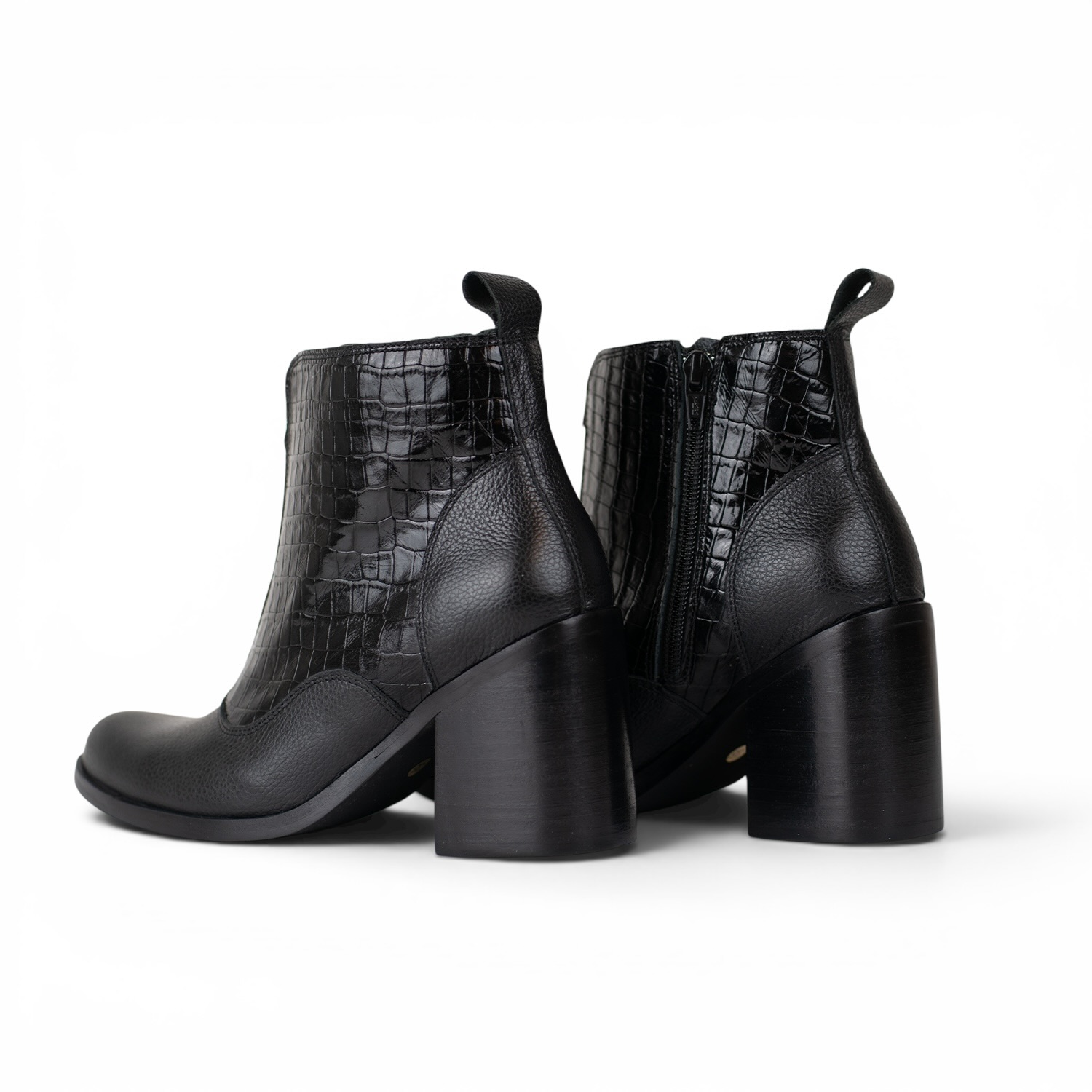 Elda Black 5