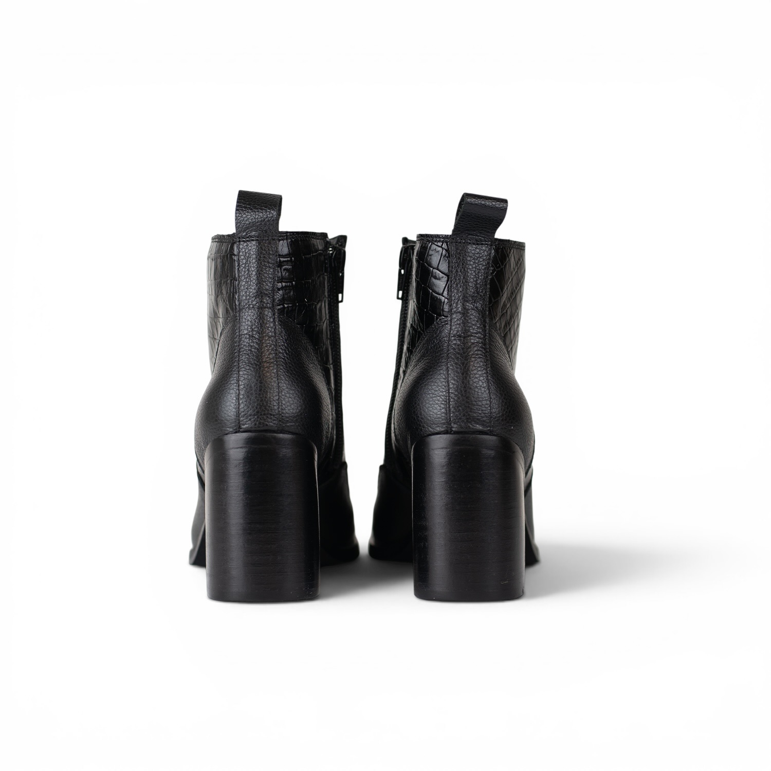 Elda Black 6