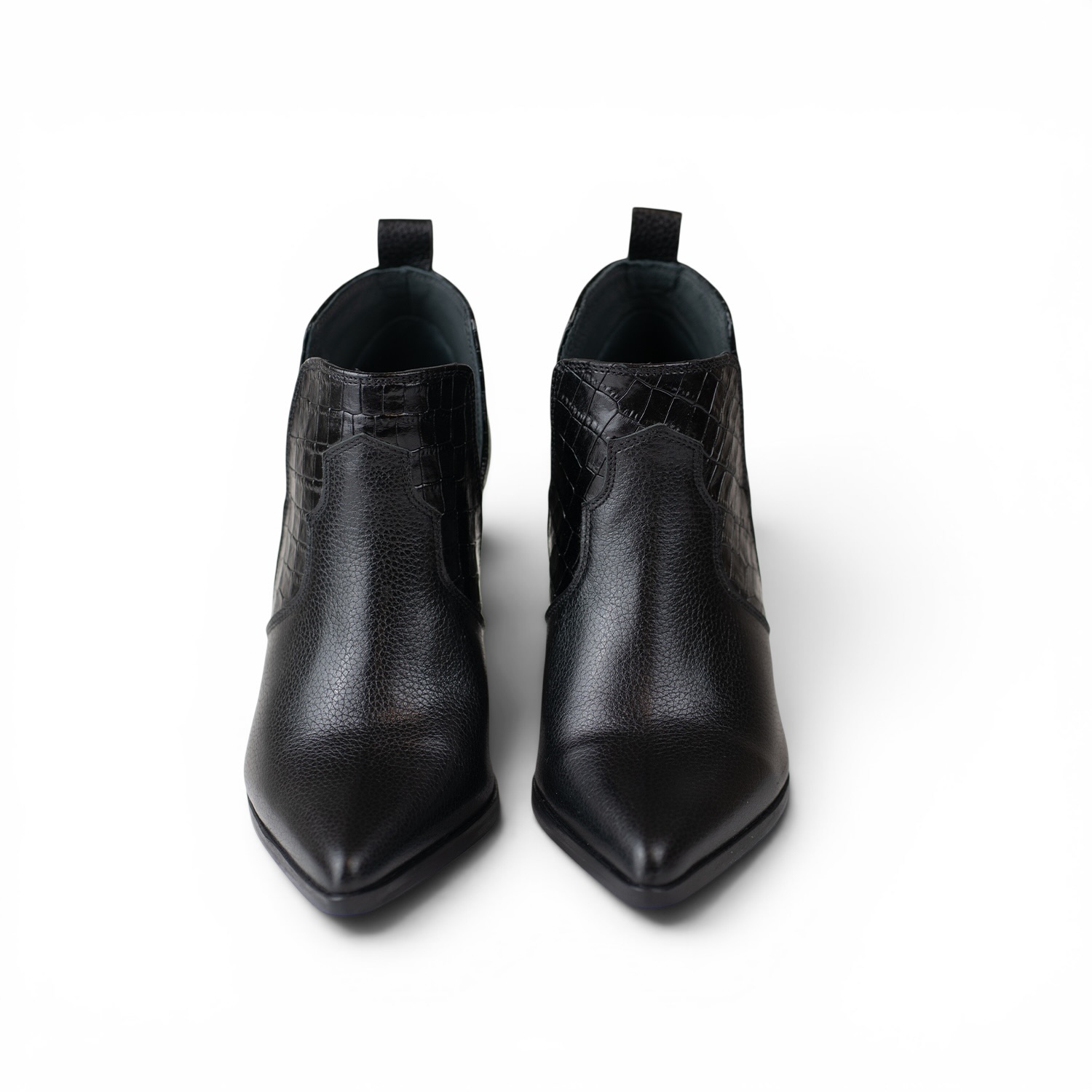 Salma Black 4