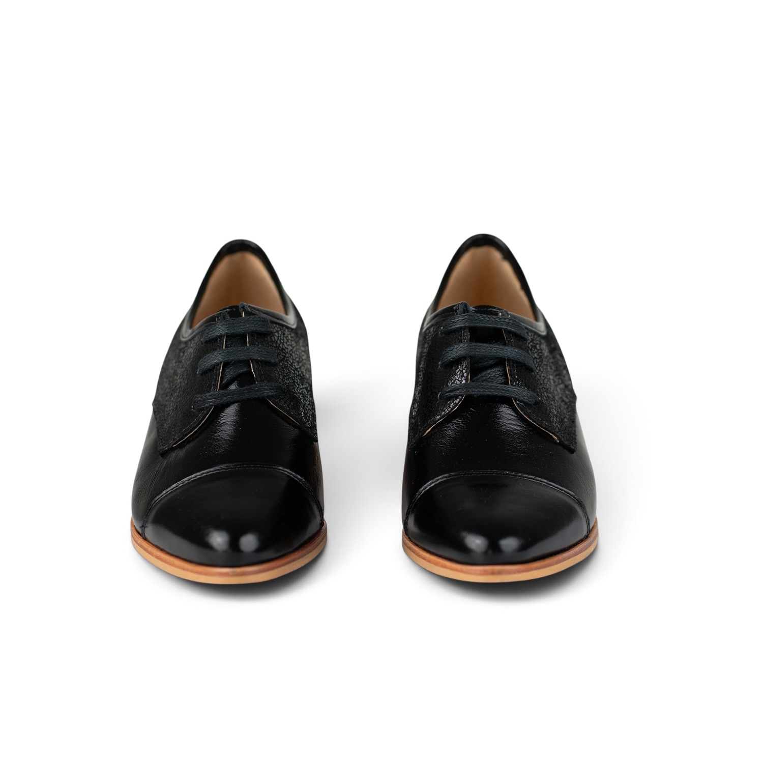 Flavia Black 4